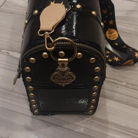 Bag - Picture 3 of 17